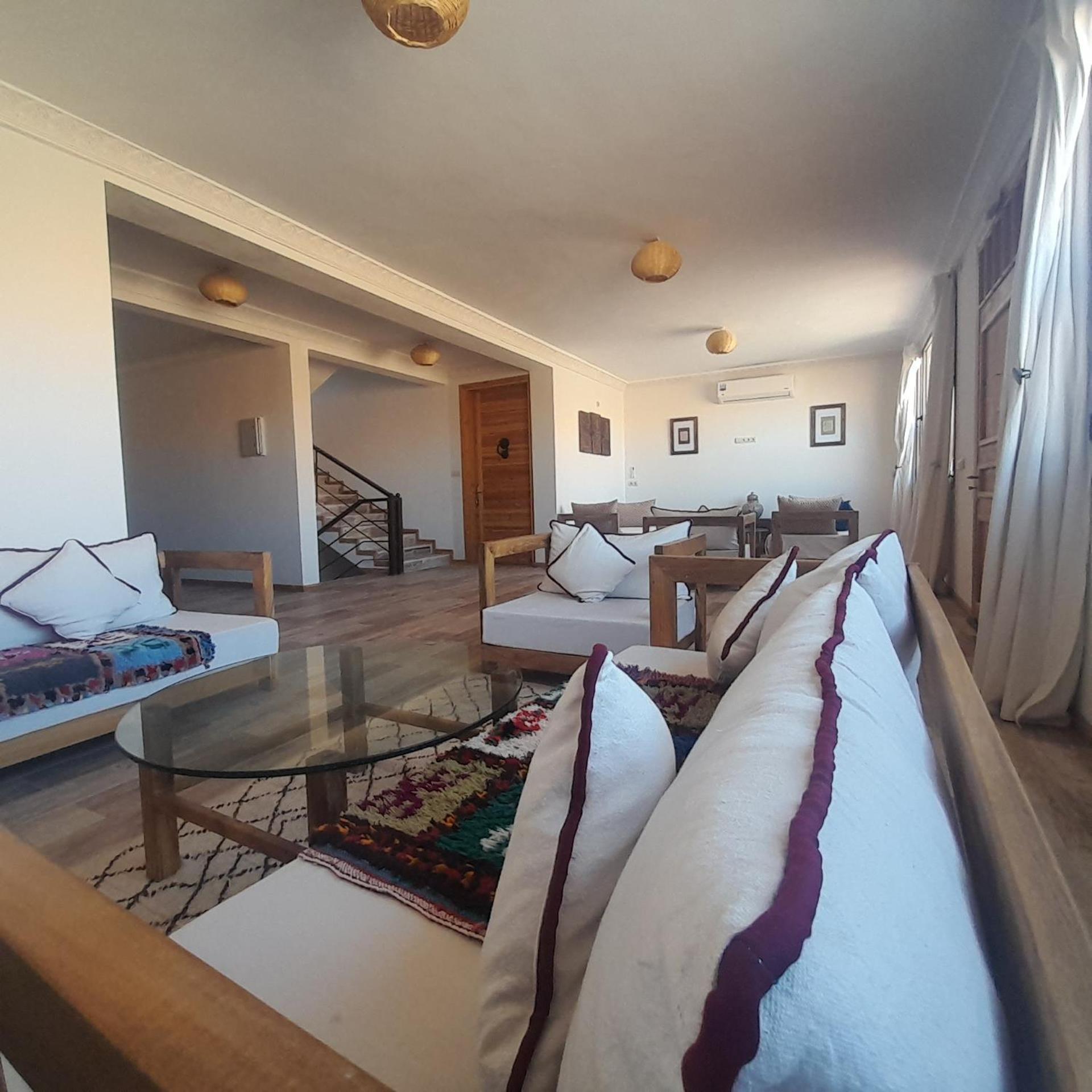 Villa A'Kabar Tamedakhte Luaran gambar